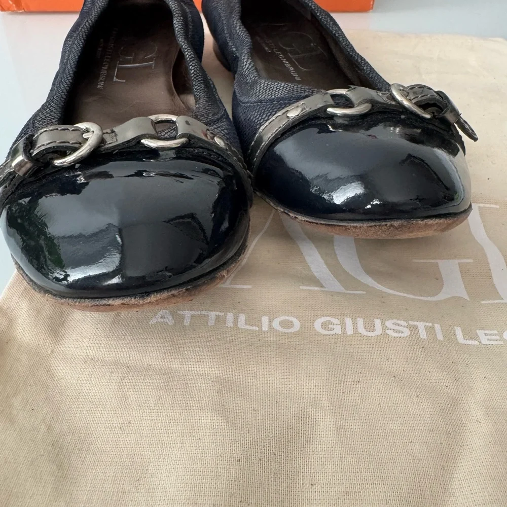 AGL Navy Crackle Ballet Flats - Picture 10 of 10